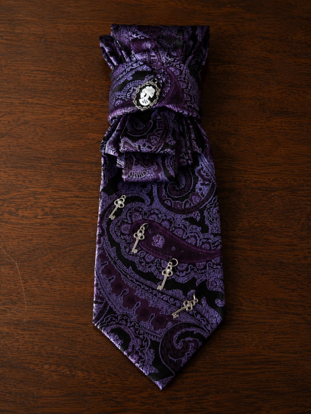 Sean John Purple Paisley Silk Tie with Gold Accent